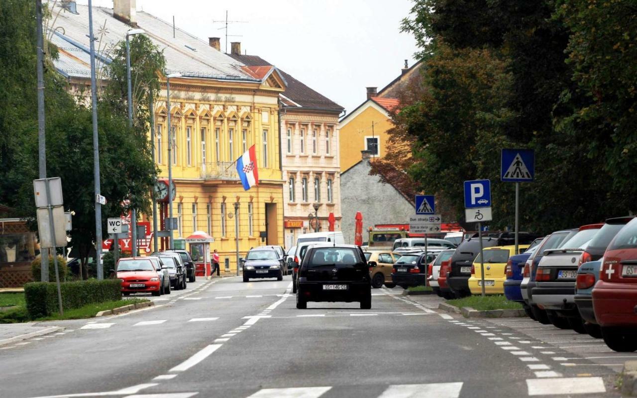 Appartamento Bivium Otočac Esterno foto
